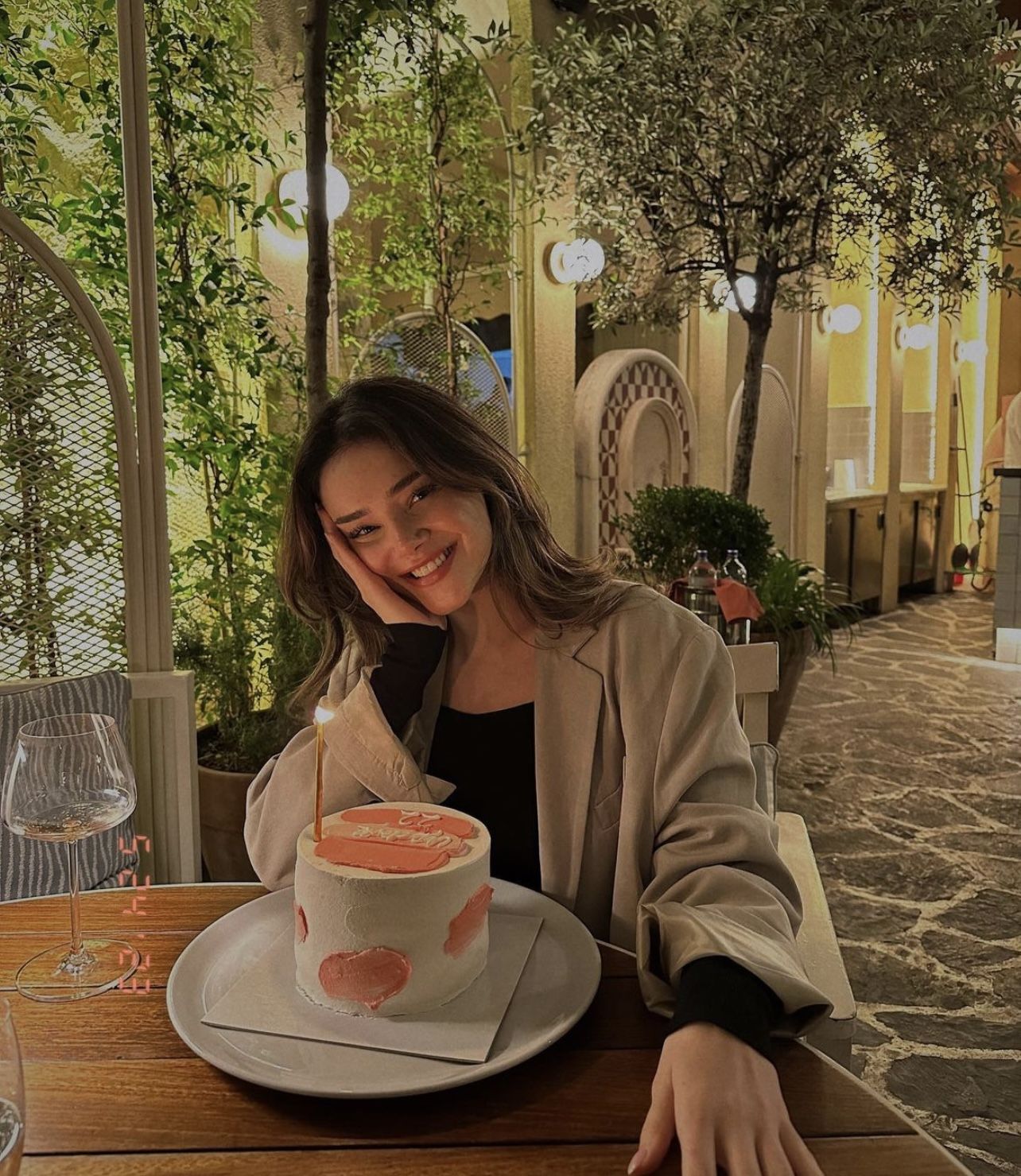 Restaurant & Cafe